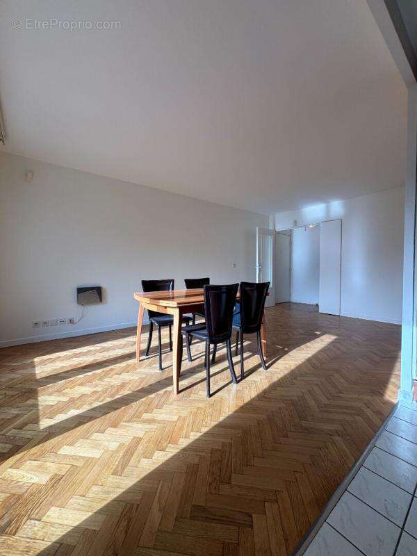 Appartement à BONDY