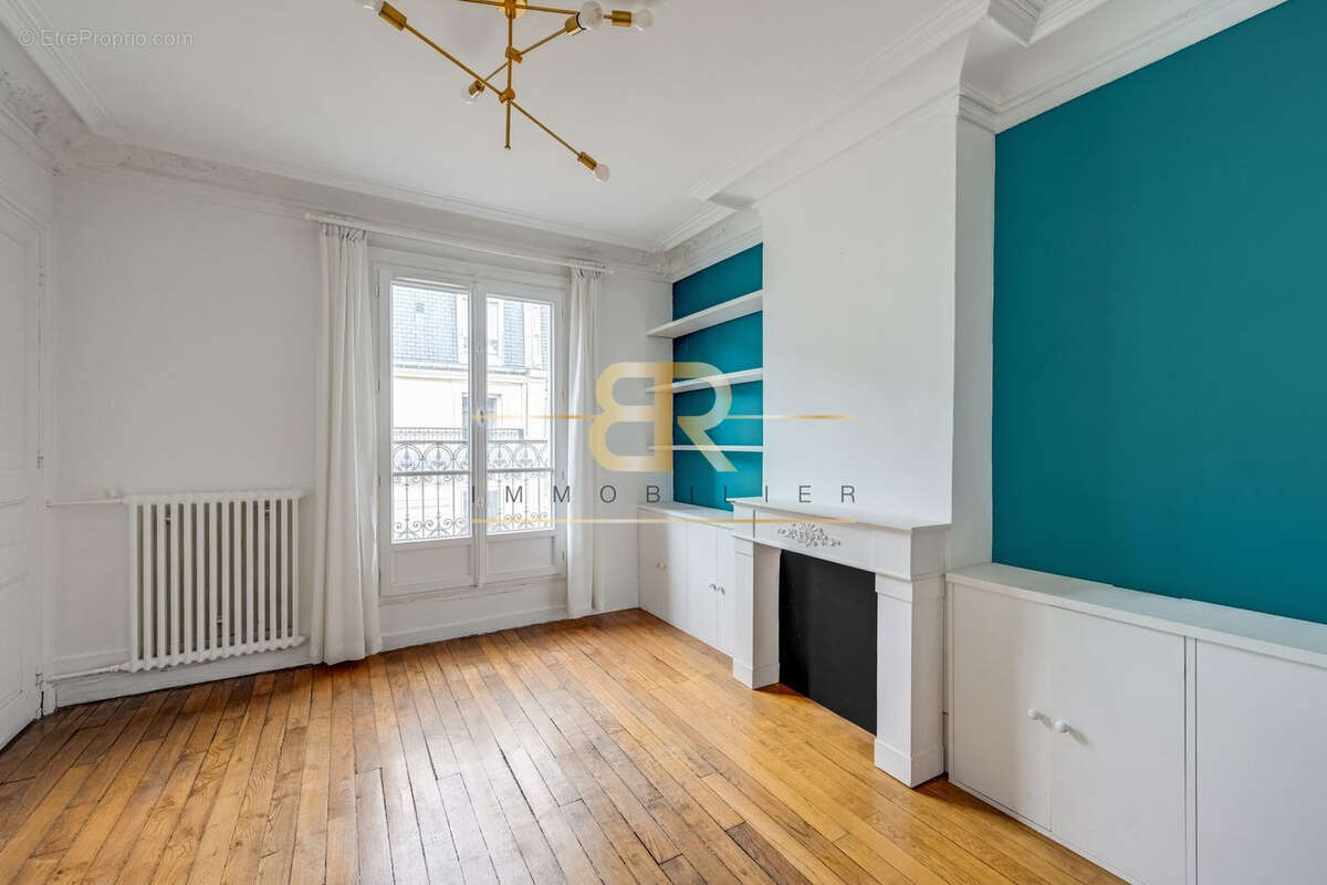 Appartement à PARIS-17E