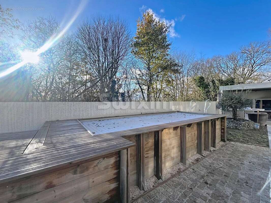 Maison à VILLARS-LES-DOMBES