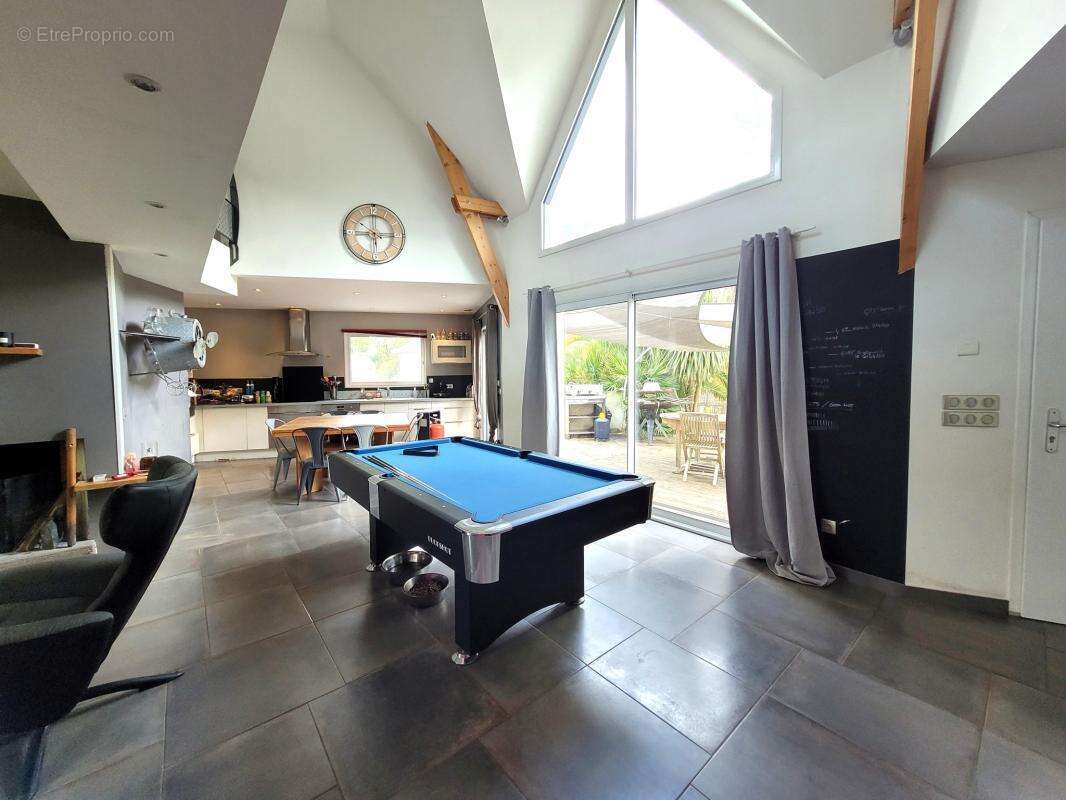 Maison à TREILLIERES