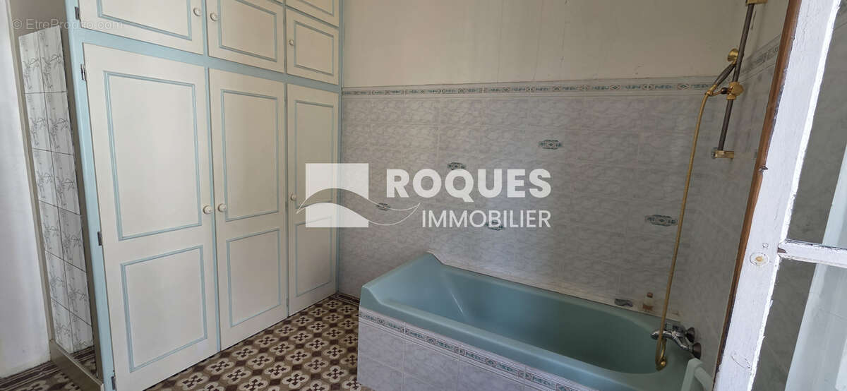 MAISON avec terrain centre village de CEILHES - photo 6