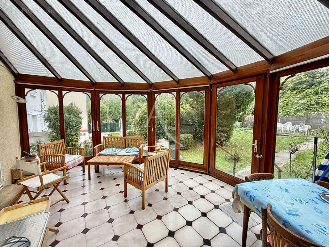 Maison à VILLEMOMBLE