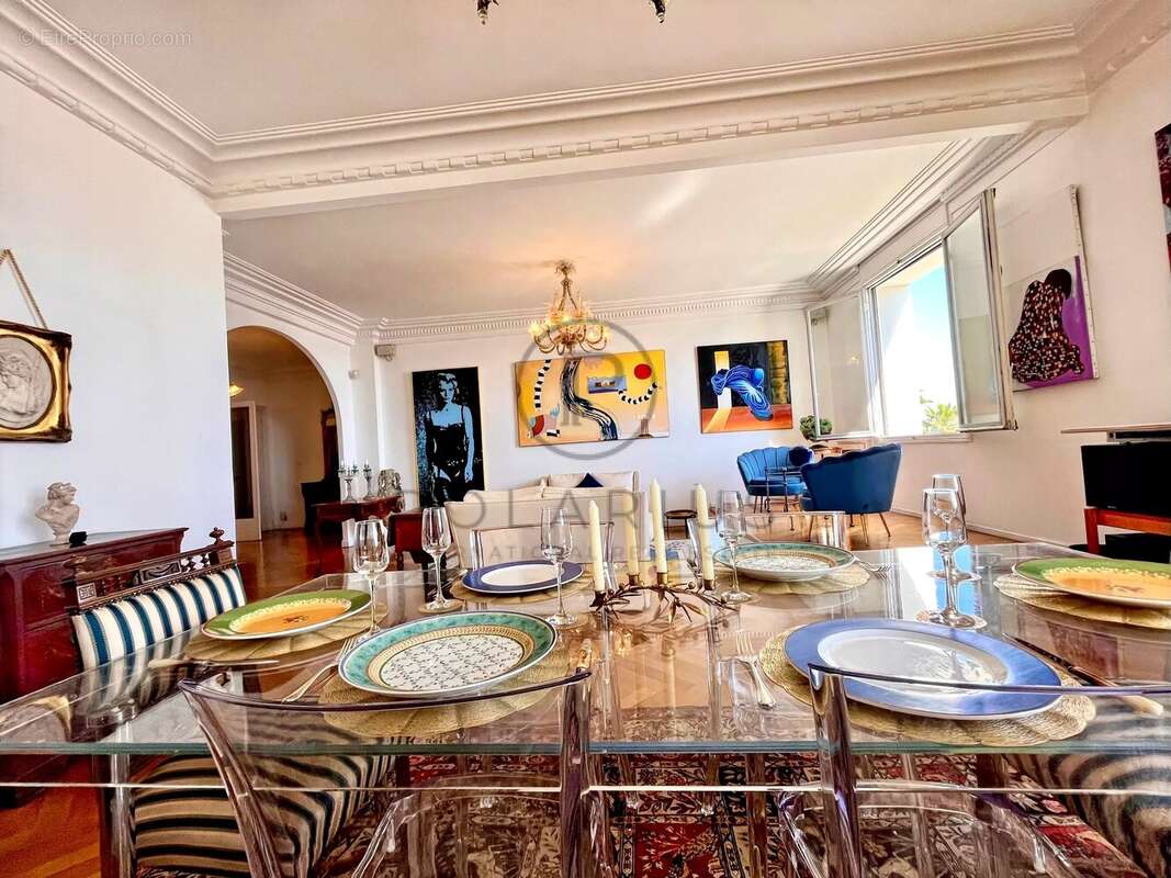 Appartement Promenade des Anglais à vendre  2 chambres  Vue panoramique sur la mer  Résidence Art Déco en front de mer, Nice - photo 10