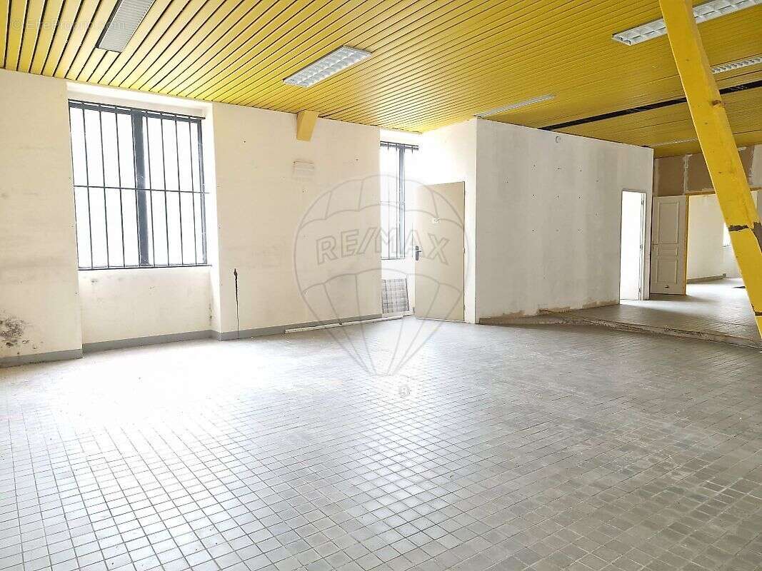 Commerce à FOURCHAMBAULT