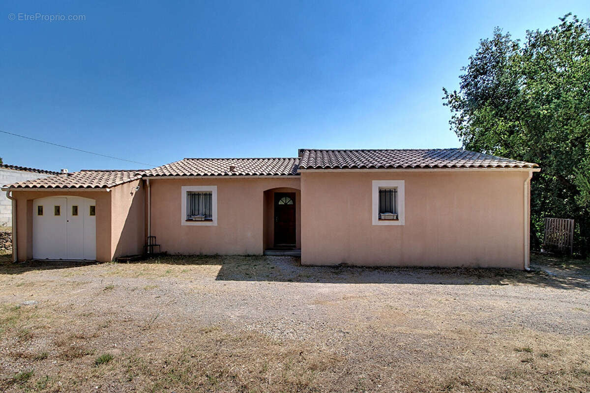 Maison à LORGUES