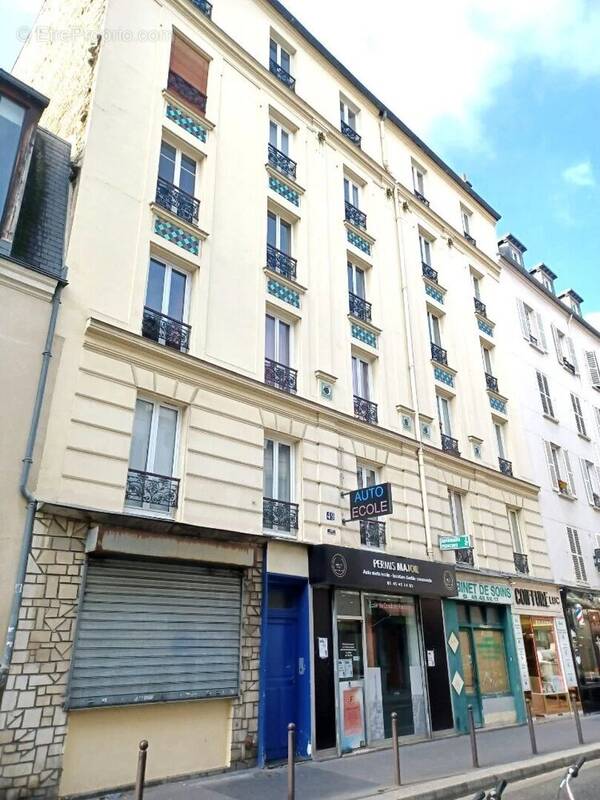 Appartement à PARIS-14E