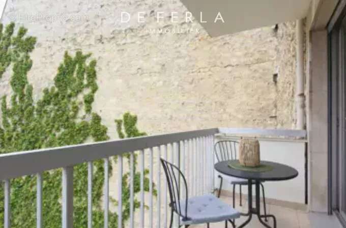 Appartement à PARIS-6E