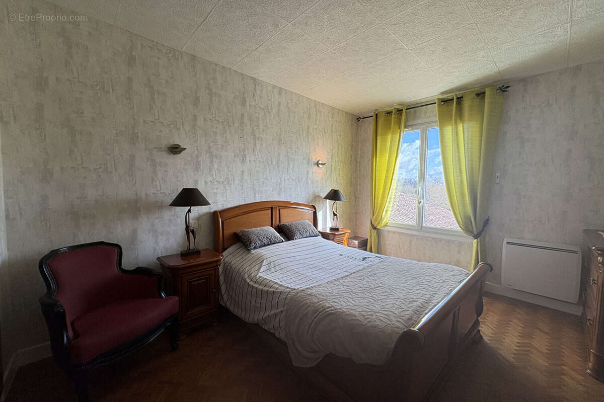 Maison à CASTAIGNOS-SOUSLENS