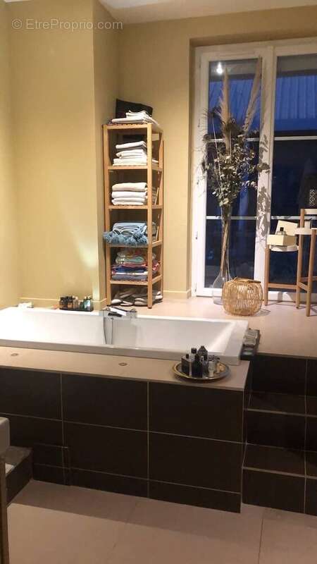 Appartement à BOIS-GUILLAUME