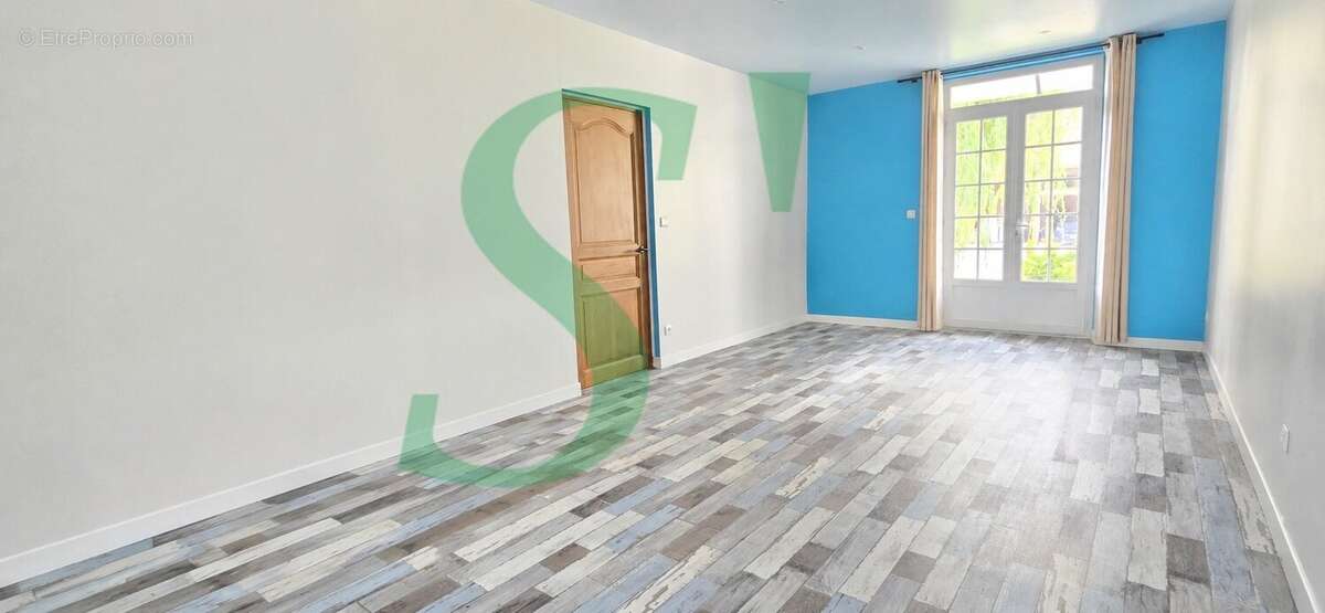 Maison 240 m² à Auneuil  - photo 8