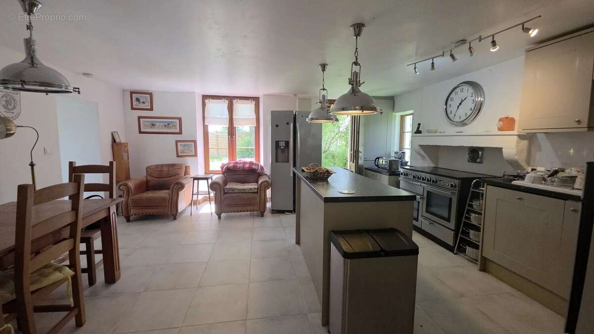 À vendre : maison de campagne 3 chambres et terrain - THIAT (87) - photo 4