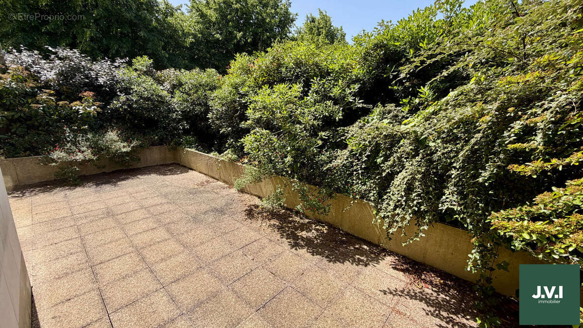 Appartement à ENGHIEN-LES-BAINS