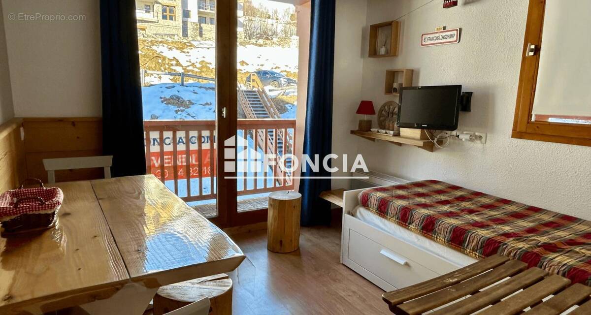 Appartement à SAINT-FRANCOIS-LONGCHAMP