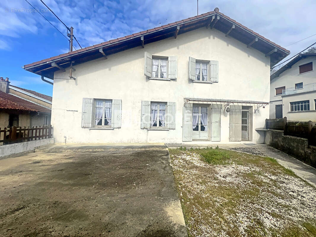 Maison à GIGNY