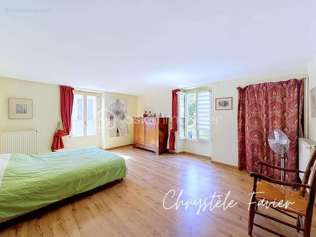 Maison de village 4 p + cuisine de 133 m2 - jardin 220 m2  - charme et confort - photo 5
