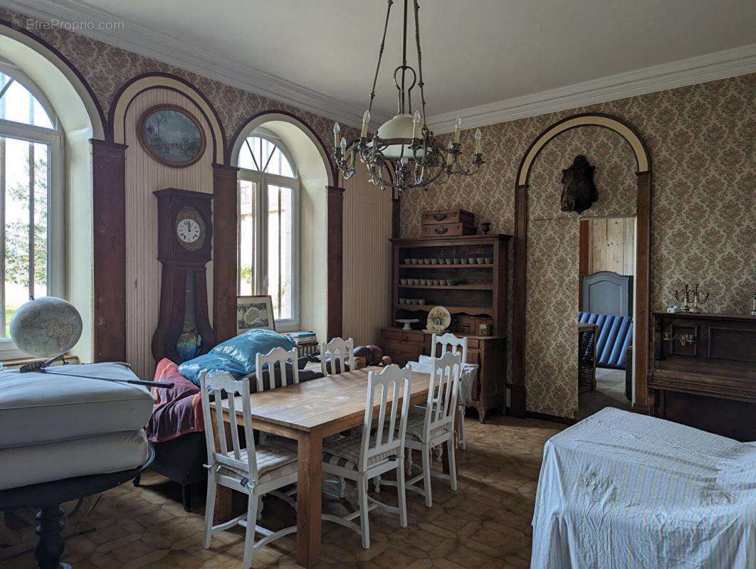 Maison à BOUHANS-LES-MONTBOZON