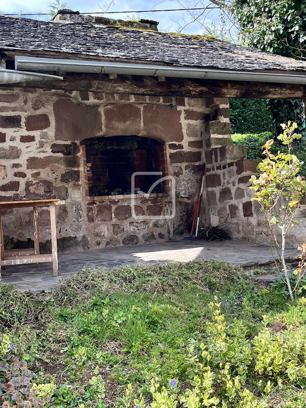 Maison à VARS-SUR-ROSEIX