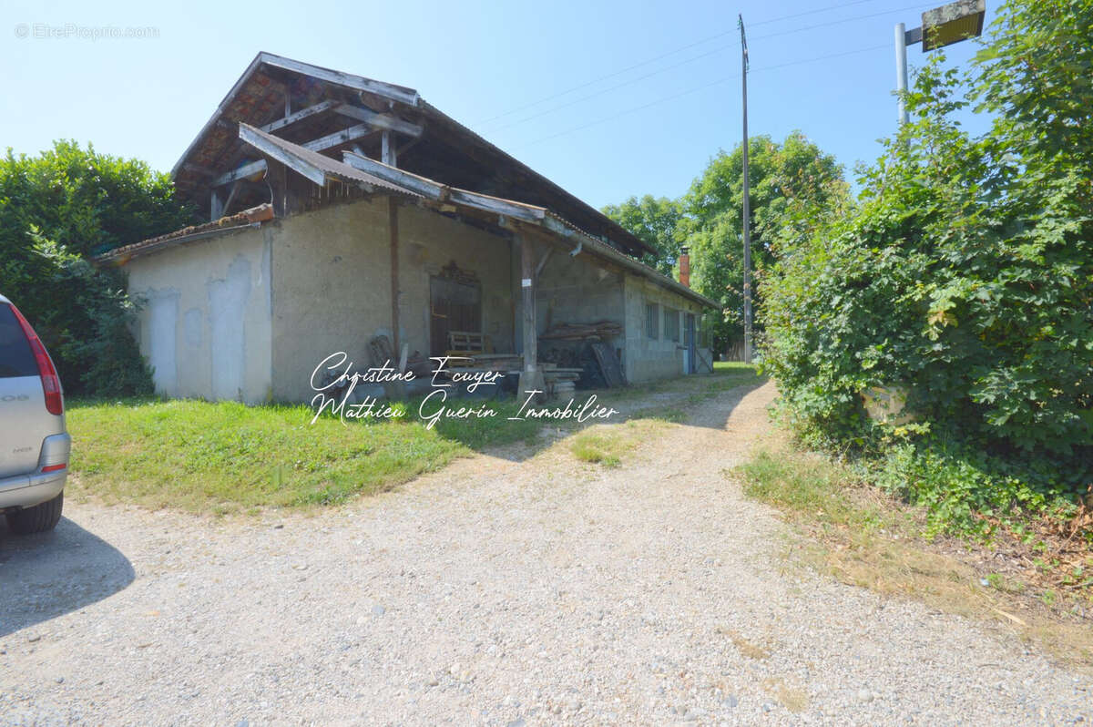 Maison à VEYRINS-THUELLIN