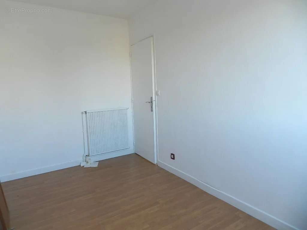 Maison à SAINT-PIERRE-SUR-DIVES