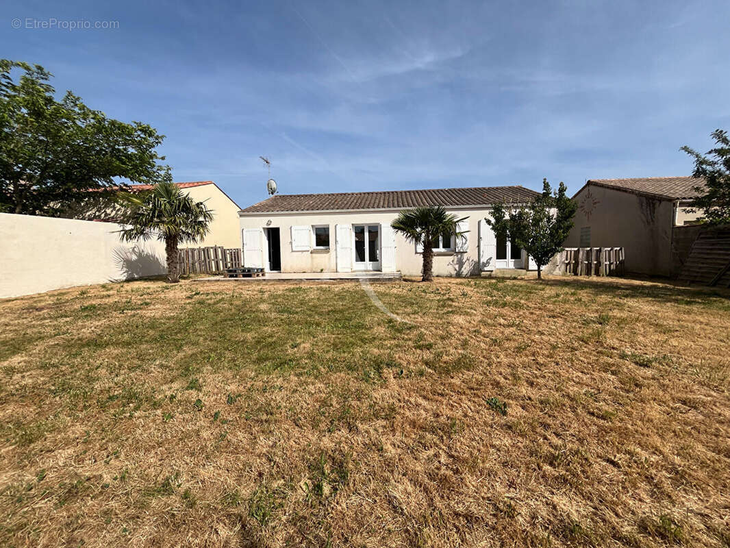 Maison à GROSBREUIL