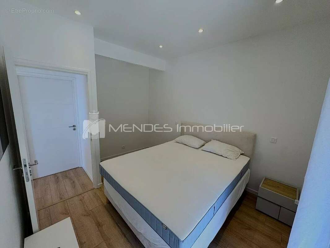 Appartement à ROQUEBRUNE-CAP-MARTIN