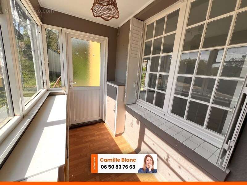 Appartement à JOUY