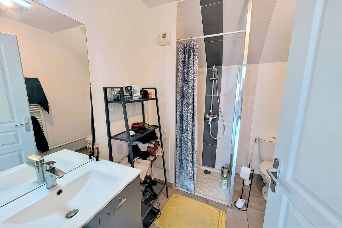 Appartement à AMFREVILLE-LA-MI-VOIE