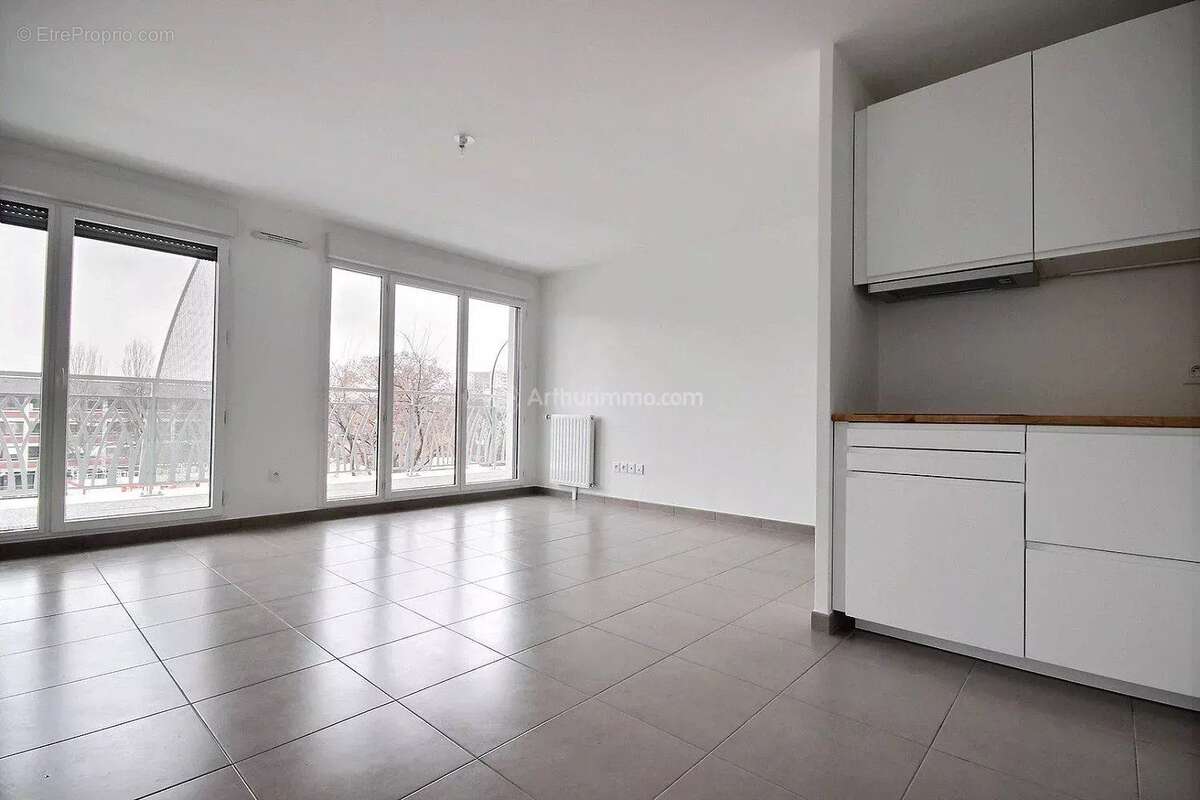 Appartement à COLOMBES