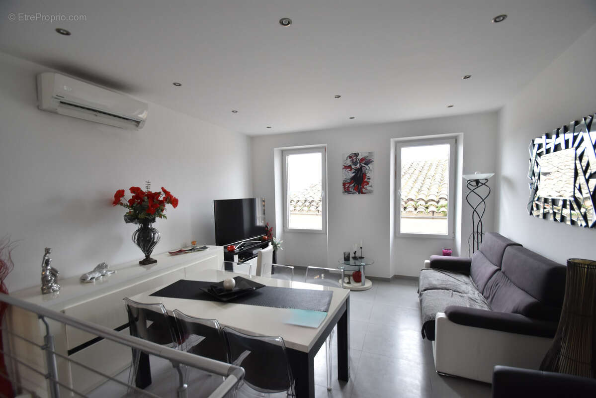 Appartement à GATTIERES