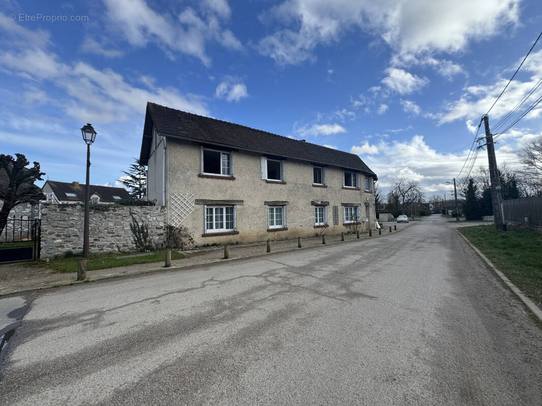 Appartement à HOUDAN