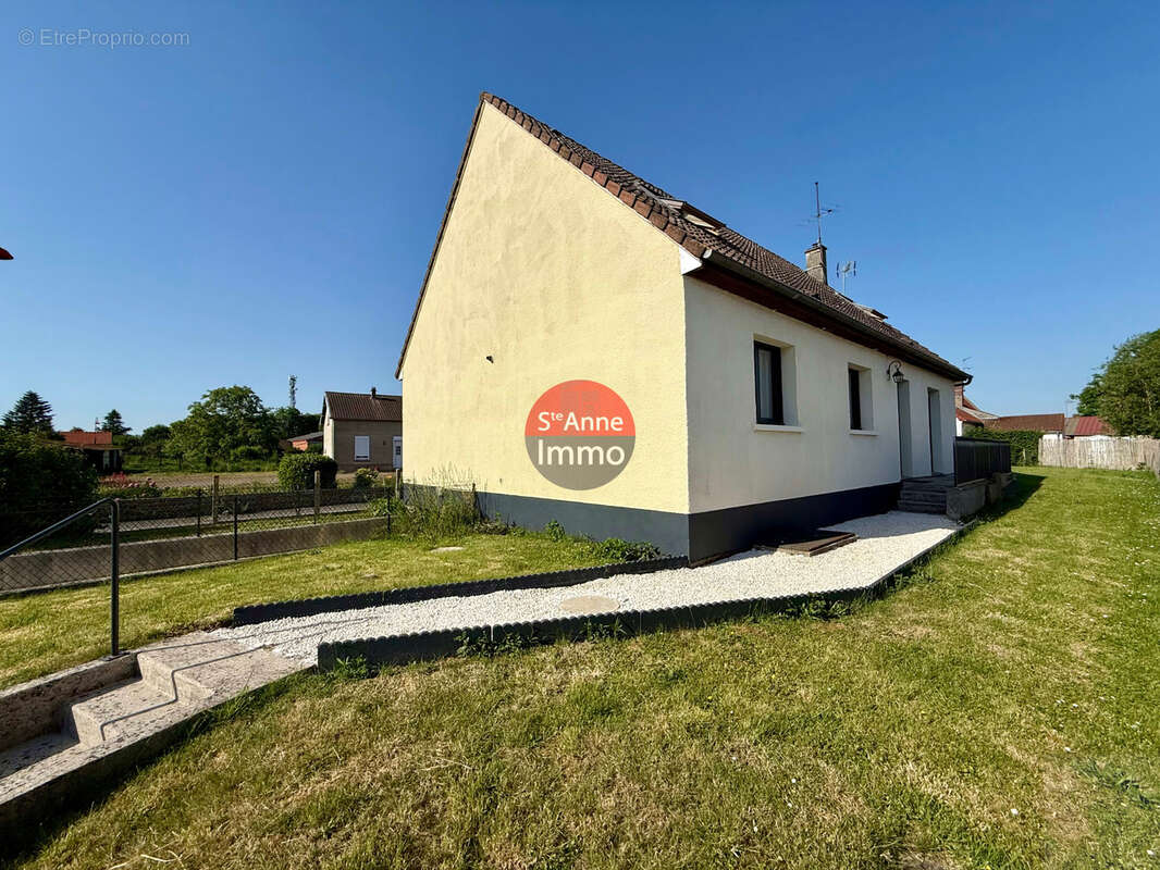 Maison à CHAULNES