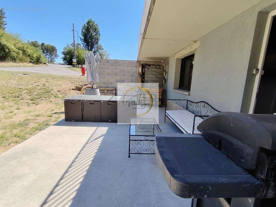 Maison 107 m² à Saint-Vallier  - photo 16