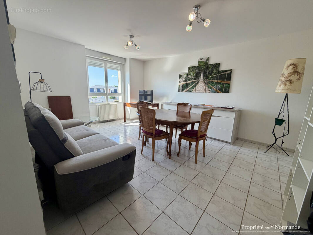 Appartement 68 m² à Pont-Audemer  - photo 1