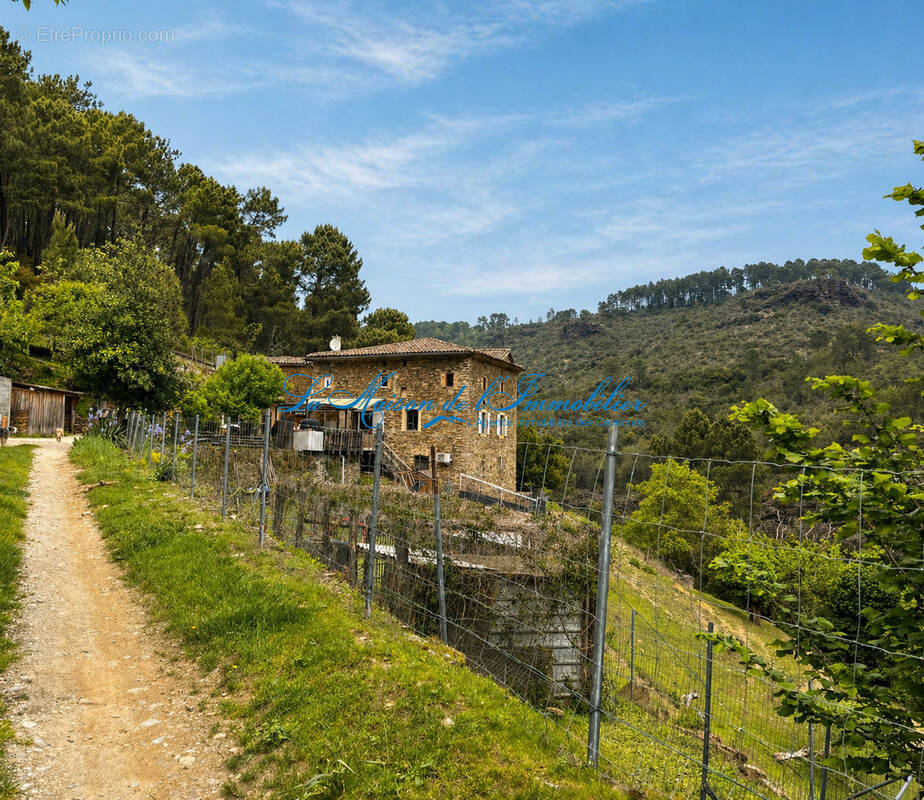 Maison à SAINT-PAUL-LA-COSTE