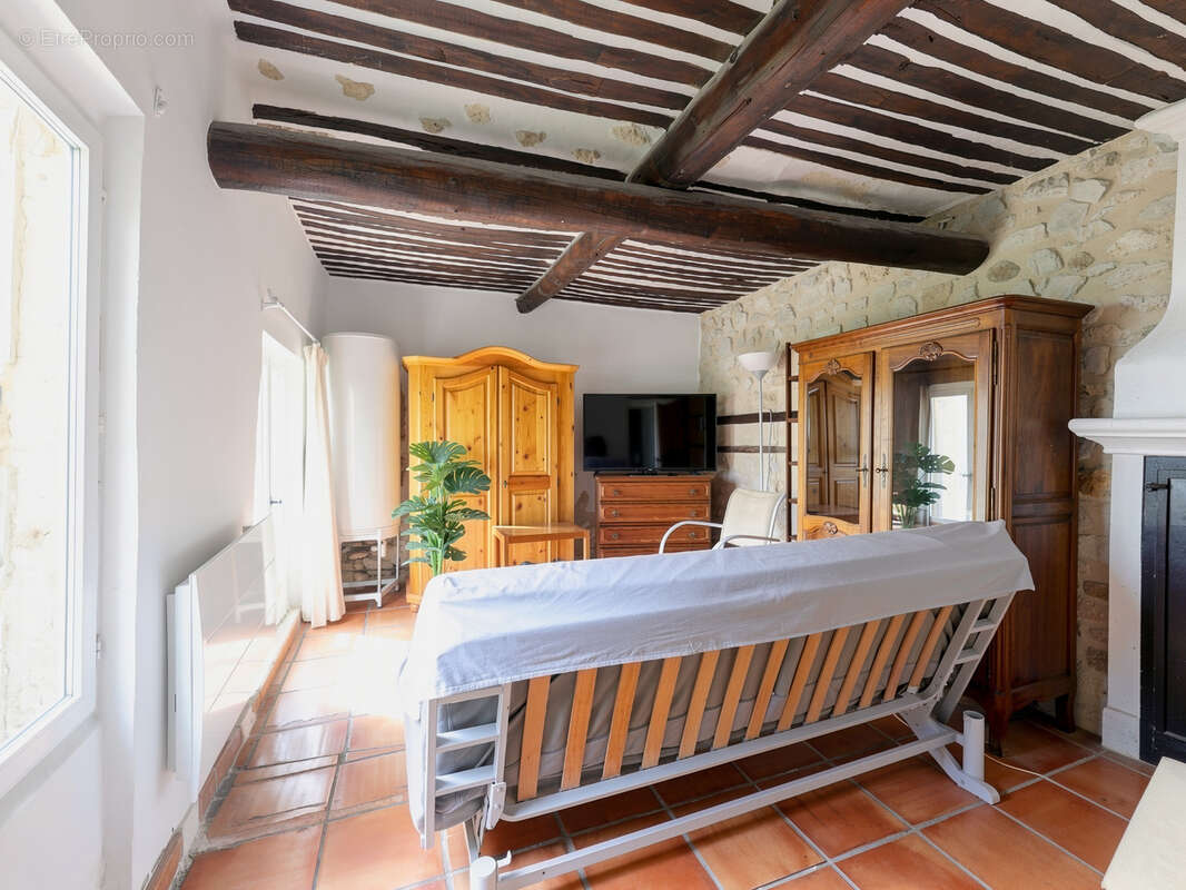 Maison à MEYRARGUES