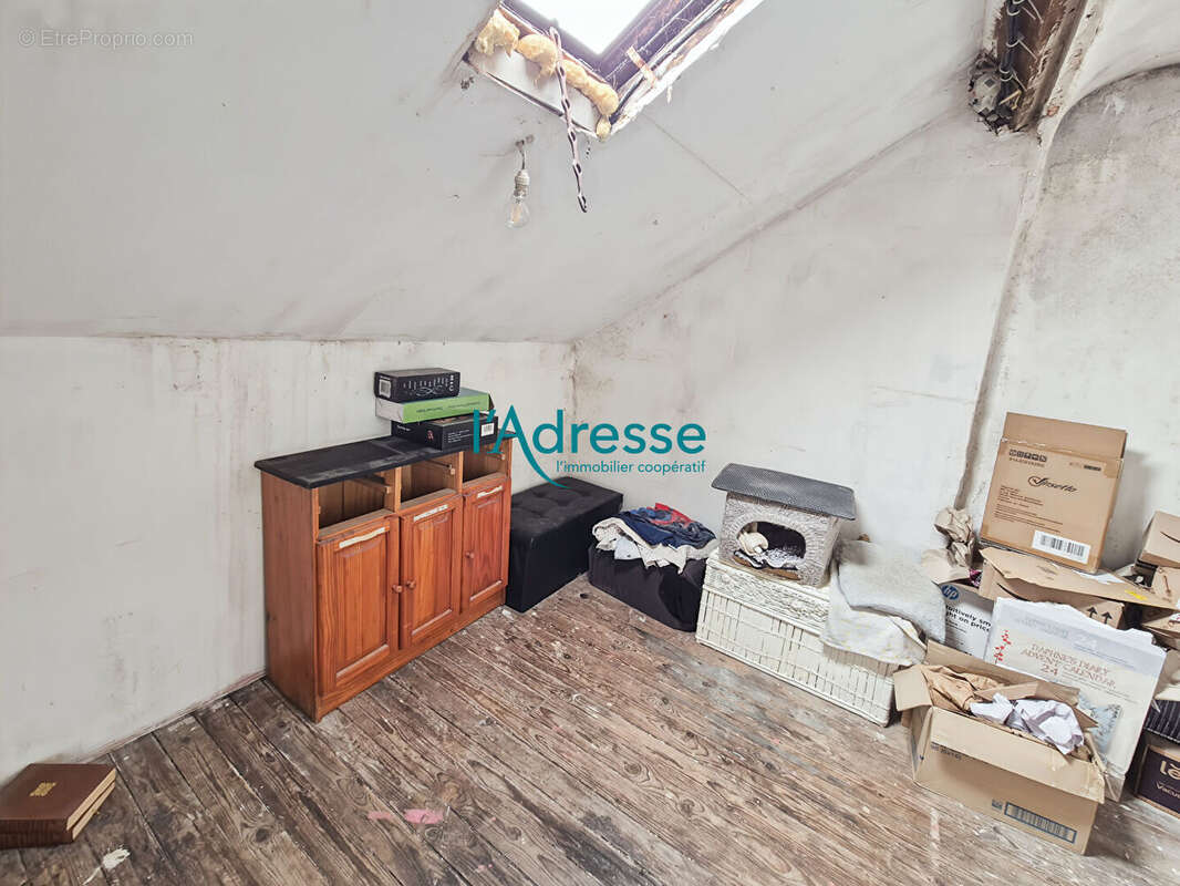 Maison à SAINT-PIERRE-MONTLIMART