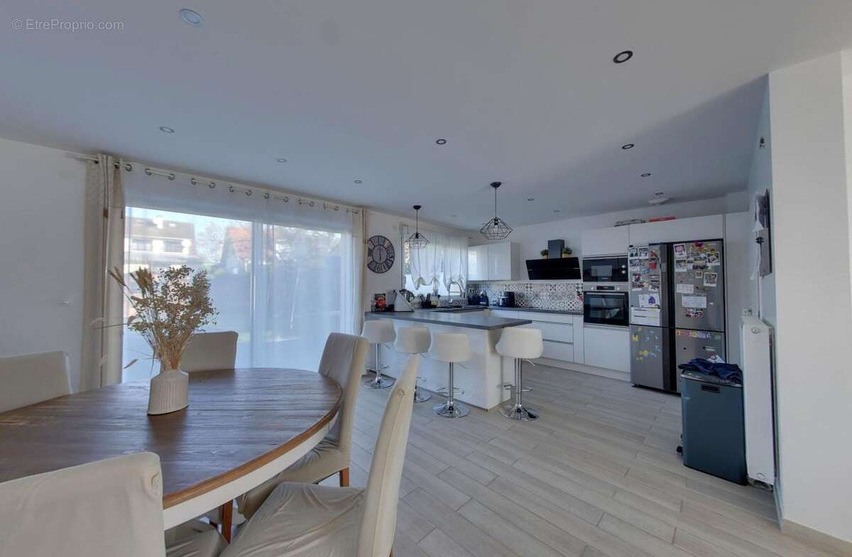 Maison à TREMBLAY-EN-FRANCE