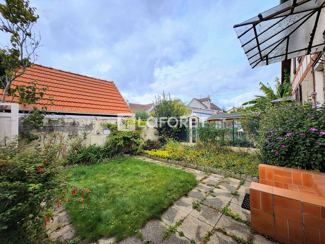 Maison à VILLIERS-LE-BEL