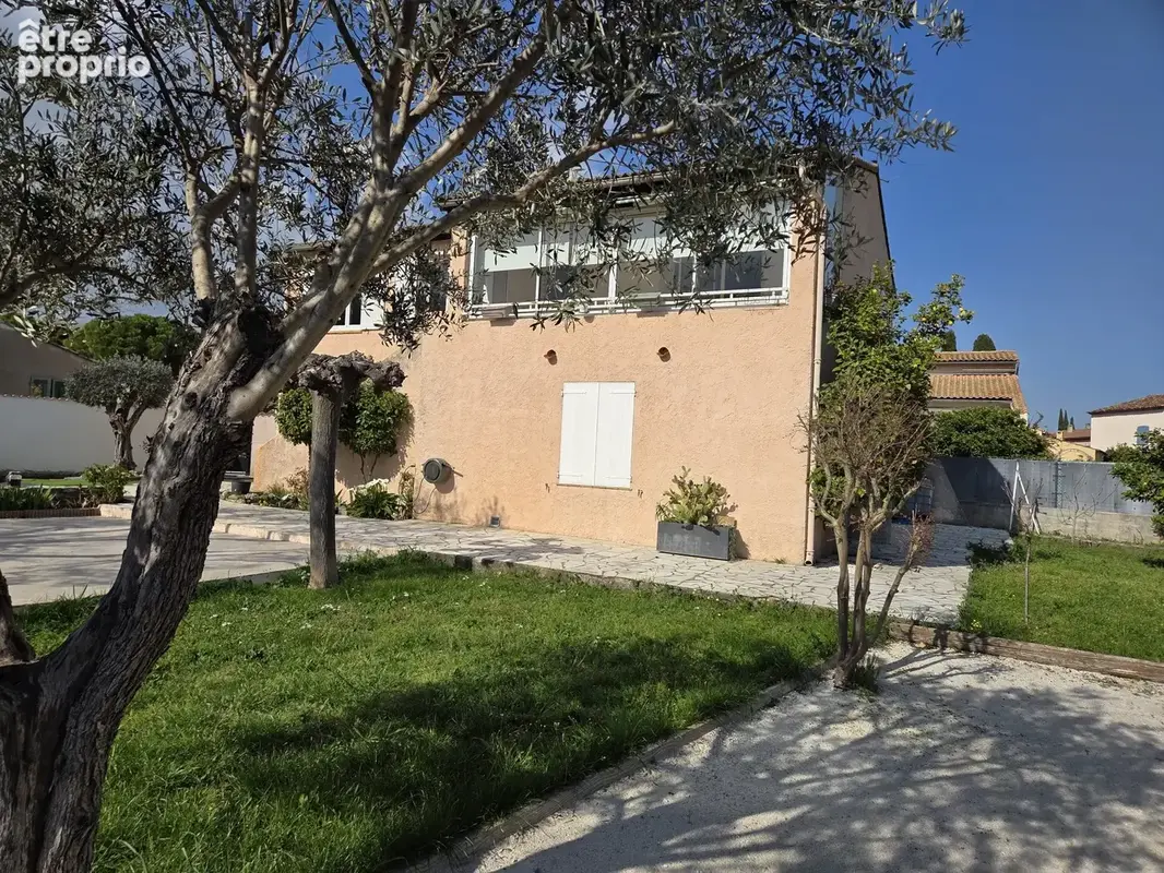 Maison 126 m² à Cuers  - photo 2