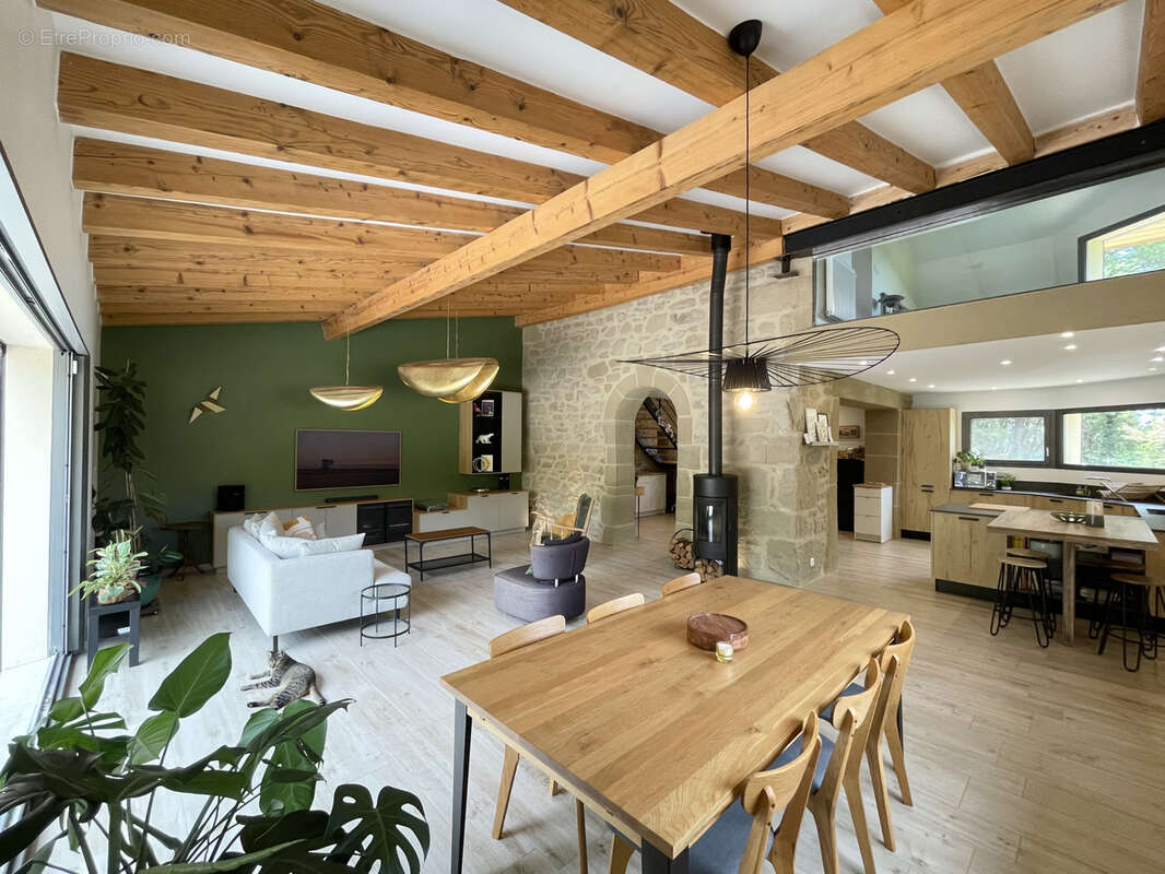 Maison à MOURS-SAINT-EUSEBE