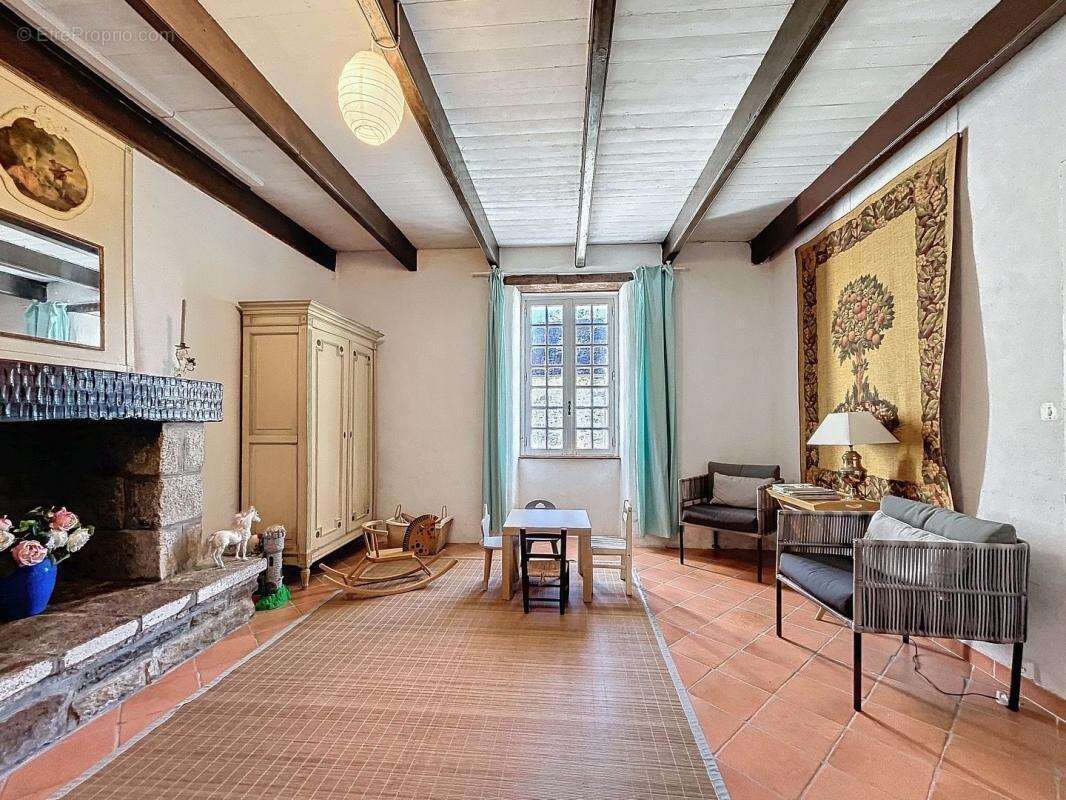 Maison à CLOHARS-CARNOET