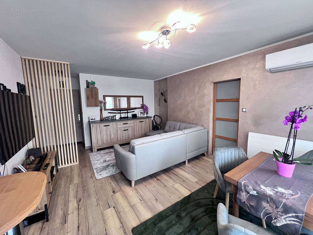 Appartement à BRON