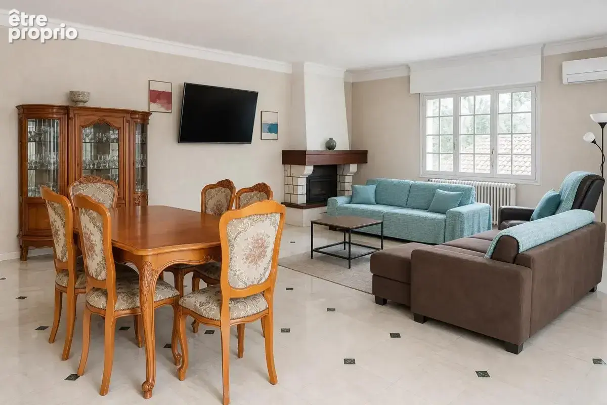 Maison de 7 pièces de 252 m² à Pineuilh - photo 3