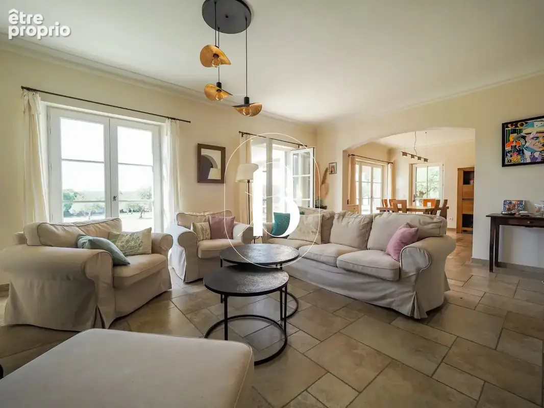 Une maison à découvrir dans un environnement privilégié - photo 3