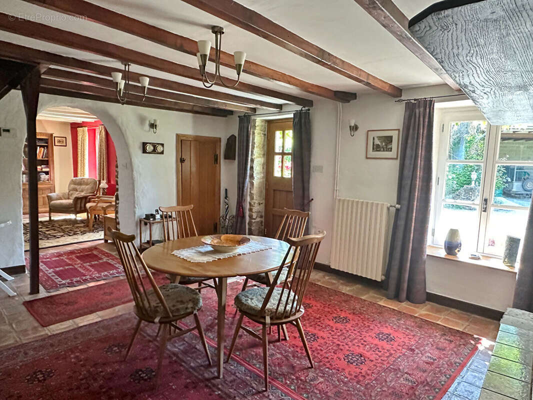 Maison à RAUVILLE-LA-PLACE