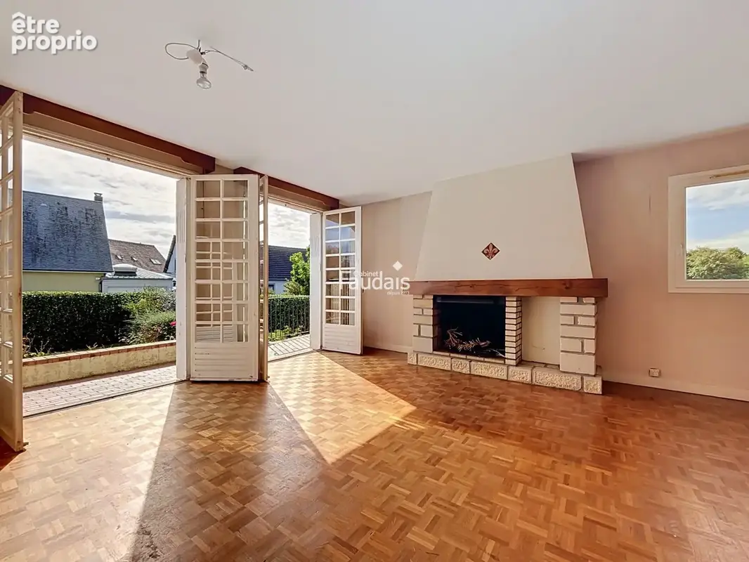 Maison 7 pièces 135 m² à vendre à Agneaux (50180) - photo 4