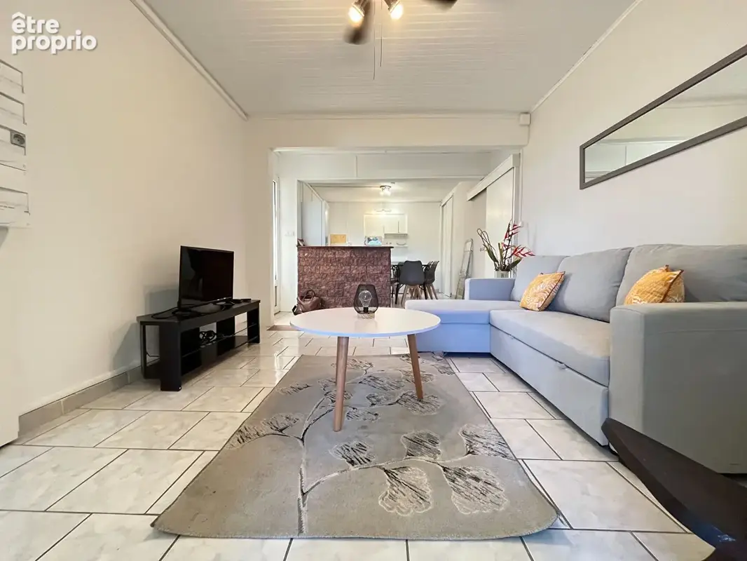 A VENDRE - Saint-Benoit Beauvallon - Immeuble collectif composé de 4 lots principaux - photo 8
