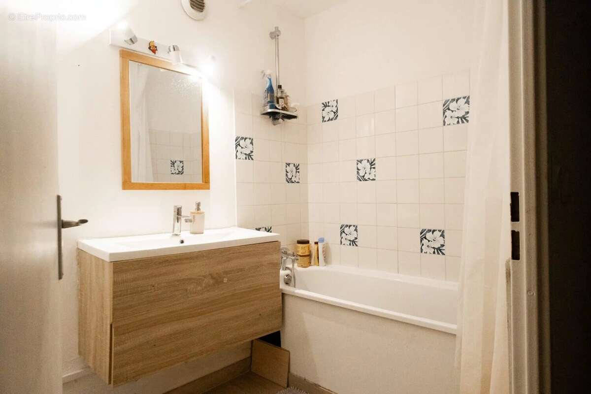 Appartement à VALBONNE
