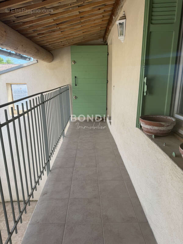 Appartement à PERTUIS