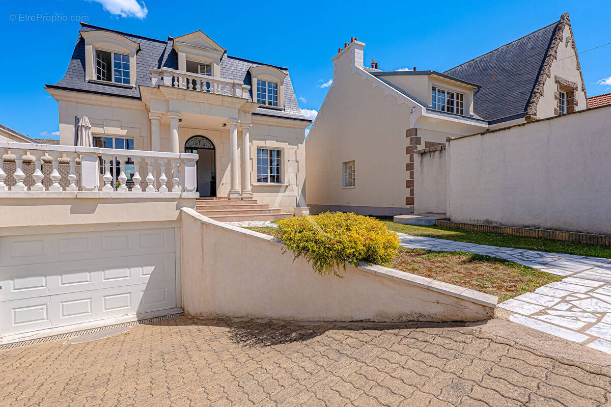 Maison à LIMEIL-BREVANNES
